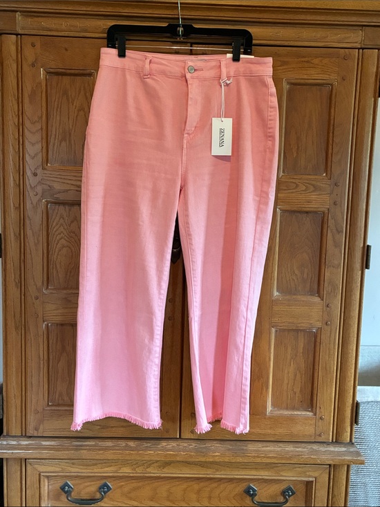 Zenana Denim - NWT Zenana Pink Cropped Wide-Leg Jeans Size L